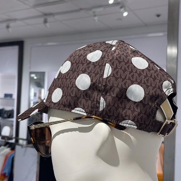 Michael Kors Women's Baseball Cap Hat Adjustable OS Chocolate BROWN DOTS
NWT - Picture 7 of 16